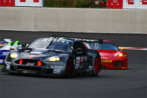 Modena og Aston Martin DBR9
(Foto: Motorsporten.dk)